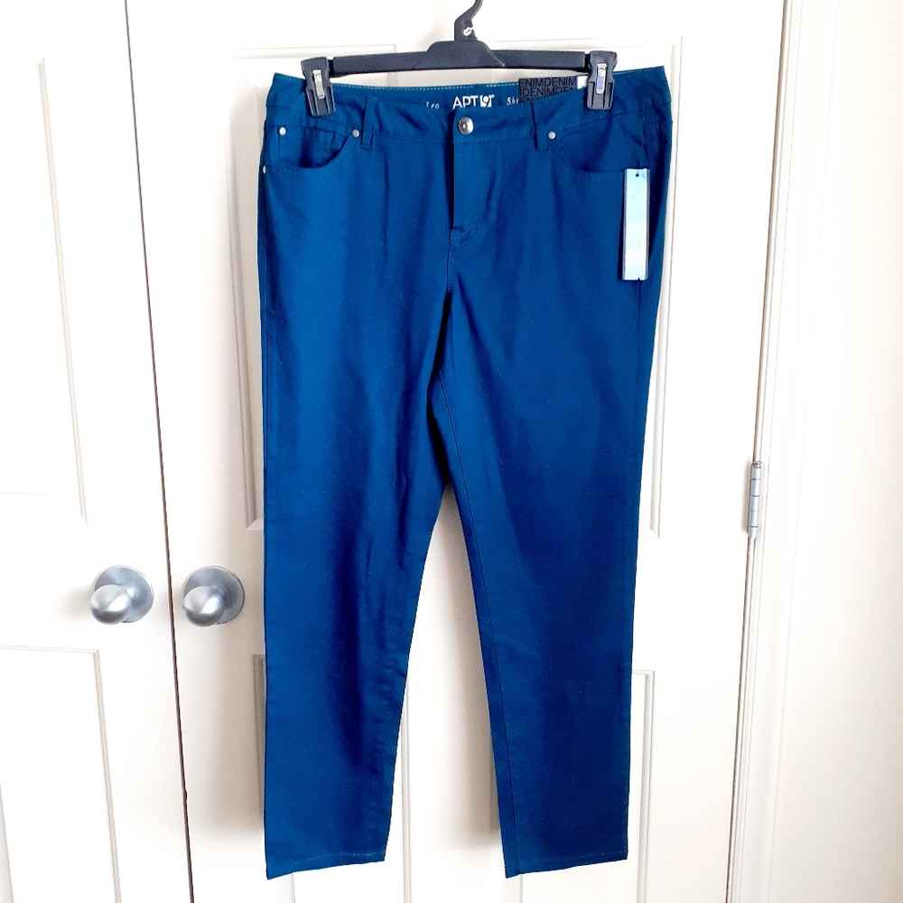 Apt 9 Women Modern Fit Denim Jeans Size 12 NWT